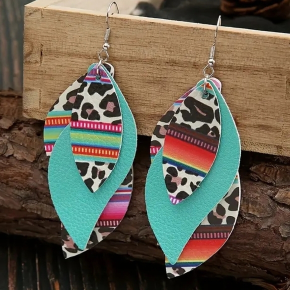 S-Shaped MultiLayer Colorful Leopard Dangle Earrings - Picture 3 of 3